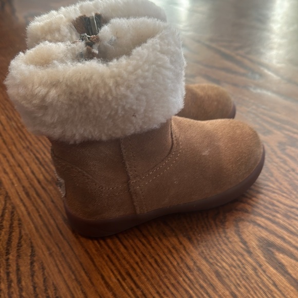 Ugg Boots - toddler size 6 - Picture 2 of 5